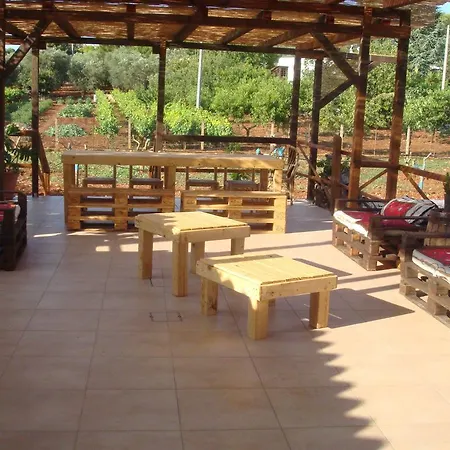 Paradiso Bed & Breakfast *